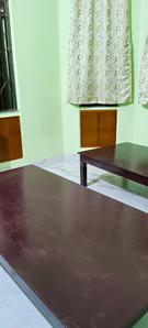Bedroom Image of Girls' PG in Ballygunge, Kolkata