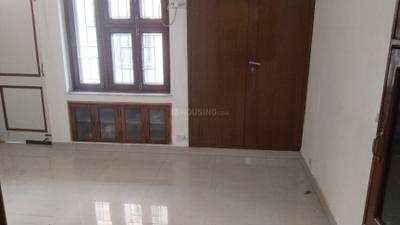 Bedroom Image of 1400 Sq.ft 3 BHK Apartment / Flat for rent in Kirpal Apartments, Patparganj New Delhi for Rs. 32000