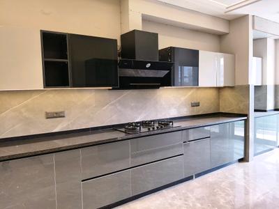 Kitchen Image of 1800 Sq.ft 3 BHK Builder Floor for rent in DLF Independent Floors At Dlf City Phase I II And III, Sector 24 Gurgaon for Rs. 95000
