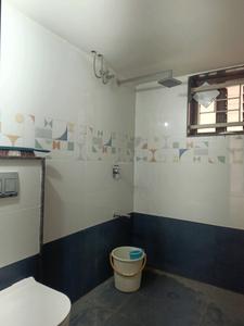 Common Bathroom Image of 900 Sq.ft 2 BHK Builder Floor for rent in Yelahanka Bengaluru for Rs. 18000