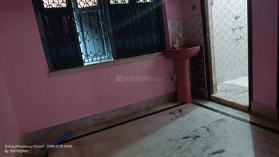 Hall Image of 800 Sq.ft 2 BHK Independent House for rent in Paschim Putiary Kolkata for Rs. 8500