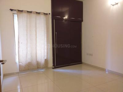 Bedroom Image of 4500 Sq.ft 4 BHK Independent House for rent in Neelankarai Chennai for Rs. 200000