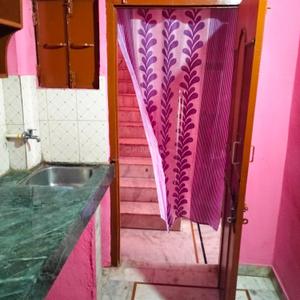 Kitchen Image of 250 Sq.ft 1 RK Independent House for rent in Ayodhya Bypass Bhopal for Rs. 4000