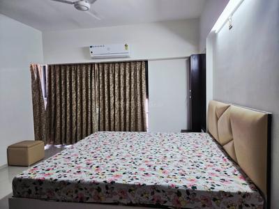 Bedroom Image of 2000 Sq.ft 3 BHK Apartment / Flat for sale in Godrej Green Glades, Jagatpur Ahmedabad for Rs. 10500000