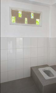 Bathroom Image of 250 Sq.ft 1 RK Independent House for rent in Chandmari Guwahati for Rs. 5500