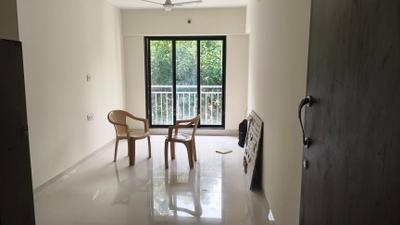 Living Room Image of 750 Sq.ft 2 BHK Apartment / Flat for sale in Oxford Navrang Navkar, Goregaon West Mumbai for Rs. 21000000