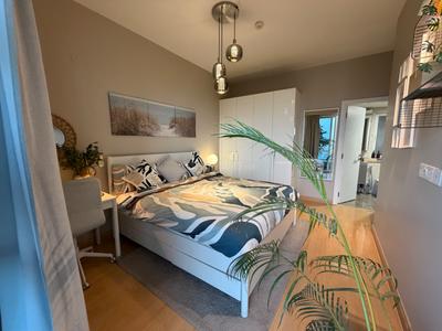 Bedroom Image of 2350 Sq.ft 3.5 BHK Apartment / Flat for rent in DLF One Midtown, Karampura New Delhi for Rs. 90000