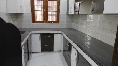 Kitchen Image of 2152 Sq.ft 3 BHK Builder Floor for rent in Vrindavan Yojana Lucknow for Rs. 22000