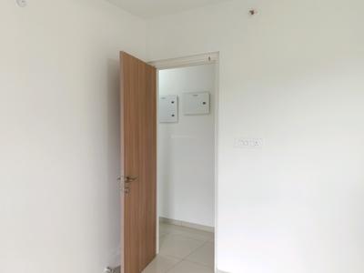 Bedroom Image of 1300 Sq.ft 3 BHK Apartment / Flat for rent in Godrej Emerald, Kasarvadavali Thane for Rs. 35998