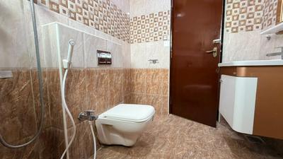 Bathroom Image of 2400 Sq.ft 3 BHK Duplex for rent in Saidapet Chennai for Rs. 115000