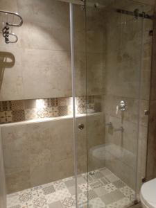 Bathroom Image of 2700 Sq.ft 4 BHK Builder Floor for sale in Malviya Nagar New Delhi for Rs. 70000000