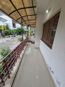 Balcony Image of 1850 Sq.ft 4 BHK Villa for rent in Narayan Gardens, New Alkapuri Vadodara for Rs. 22000