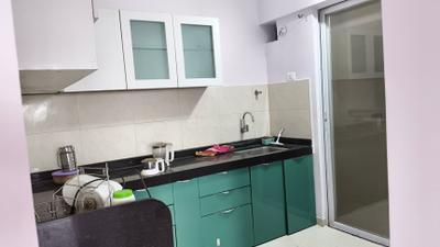 Kitchen Image of 1000 Sq.ft 2 BHK Apartment / Flat for rent in Mantra Montana, Dhanori Pune for Rs. 25000