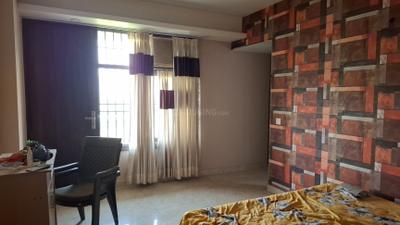 Bedroom Image of 1880 Sq.ft 3 BHK Apartment / Flat for rent in Arocon Golf Ville, Crossings Republik Ghaziabad for Rs. 30000