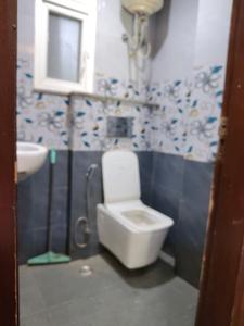 Bedroom One Image of 1000 Sq.ft 2 BHK Apartment / Flat for sale in Neb Sarai New Delhi for Rs. 5000000