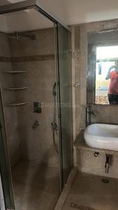 Bathroom Image of 2500 Sq.ft 3.5 BHK Apartment / Flat for rent in Alipore Kolkata for Rs. 100000