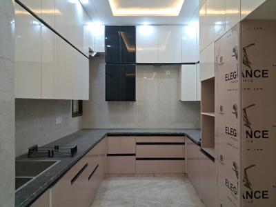 Kitchen Image of 2200 Sq.ft 4 BHK Builder Floor for sale in Paschim Vihar New Delhi for Rs. 45000000