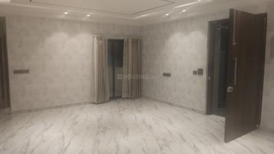 Living Room Image of 1500 Sq.ft 3.5 BHK Apartment / Flat for sale in Panchsheel Greens 2, Noida Extension Greater Noida for Rs. 14999999