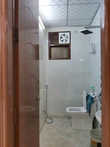 Common Bathroom Image of 1300 Sq.ft 3 BHK Builder Floor for sale in Vasundhara Ghaziabad for Rs. 7000000