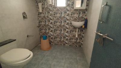 Bathroom Image of 2200 Sq.ft 4 BHK Apartment / Flat for sale in Bhayli Vadodara for Rs. 6800000