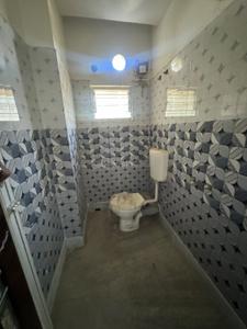 Image of 750 Sq.ft 2 BHK Apartment / Flat for rent in Airport Gate no. 1, Kolkata for Rs. 12500