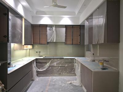 Kitchen Image of 2700 Sq.ft 4 BHK Builder Floor for sale in Paschim Vihar New Delhi for Rs. 62500000