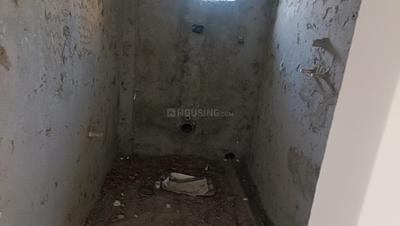 Bathroom Image of 600 Sq.ft 2 BHK Apartment / Flat for sale in Mukundapur Raypur for Rs. 2000000
