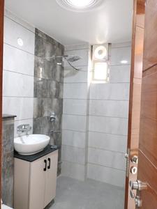 Common Bathroom Two Image of 1800 Sq.ft 3 BHK Apartment / Flat for sale in Sector 23 Dwarka New Delhi for Rs. 31000000