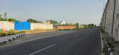 Image of 27588 Sq.ft Residential Plot / Land for sale in Gosainganj, Lucknow for Rs. 125000000