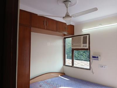 Bedroom Image of 1800 Sq.ft 3 BHK Builder Floor for rent in Safdarjung Enclave New Delhi for Rs. 75000
