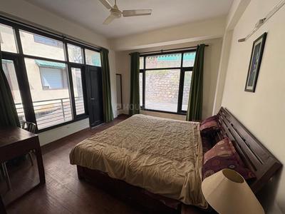 Bedroom Image of 1350 Sq.ft 2 BHK Apartment / Flat for rent in Kasauli Solan for Rs. 35000