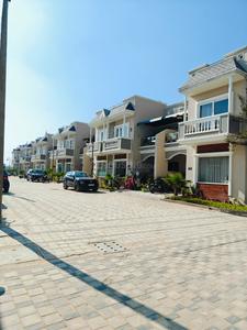 Image of 1152 Sq.ft 4 BHK Villa for sale in Maple Home, Preet Colony, Zirakpur for Rs. 16500000