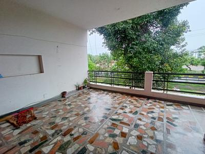 Balcony Image of 1050 Sq.ft 1 BHK Builder Floor for rent in Sector 15 Panchkula for Rs. 17000