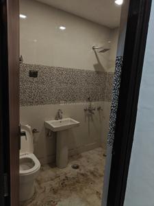 Bathroom Image of 450 Sq.ft 1 BHK Apartment / Flat for sale in Vaishali Ghaziabad for Rs. 4000000
