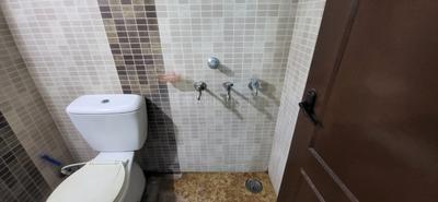 Bathroom Image of 1300 Sq.ft 3 BHK Apartment / Flat for rent in Tambaram East Chennai for Rs. 33000