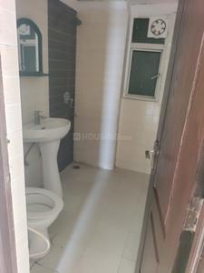 Bathroom Image of 950 Sq.ft 2.5 BHK Apartment / Flat for sale in Amrapali Zodiac, Sector 120 Noida for Rs. 9200000