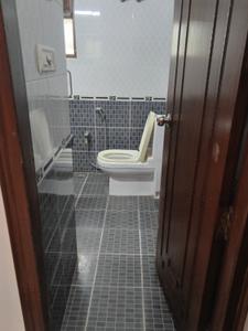 Image of 1200 Sq.ft 2.5 BHK Apartment / Flat for sale in DDA Flats Vasant Kunj, Vasant Kunj, New Delhi for Rs. 35000000