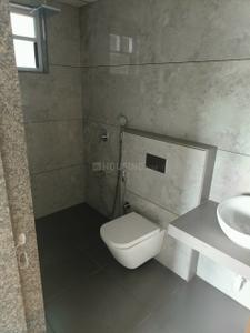 Bathroom Image of 2200 Sq.ft 4 BHK Apartment / Flat for sale in Darshanam Ocean, Gotri Vadodara for Rs. 15100000