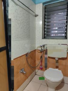 Bathroom Image of 885 Sq.ft 2 BHK Apartment / Flat for sale in Manorath Building, Kandivali West Mumbai for Rs. 17000000