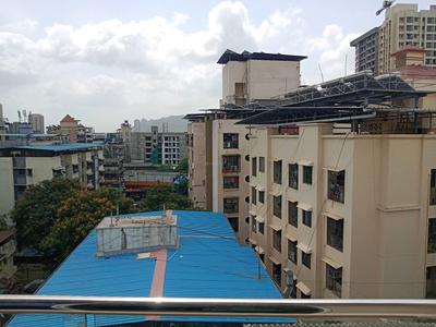 Living Room Image of 650 Sq.ft 1 BHK Apartment / Flat for sale in Thane West Thane for Rs. 9000000