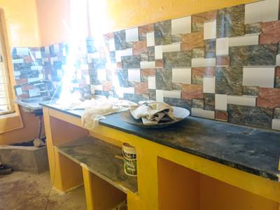 Kitchen Image of 750 Sq.ft 2 BHK Builder Floor for rent in Jodhpur Park Kolkata for Rs. 12000
