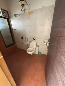 Bathroom Image of 2100 Sq.ft 3 BHK Apartment / Flat for rent in Uttara Nagar Nashik for Rs. 31000