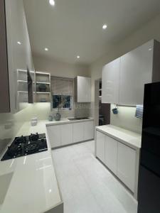 Kitchen Image of 1900 Sq.ft 3 BHK Apartment / Flat for sale in Raheja Atlantis 1, Juinagar Navi Mumbai for Rs. 45000000