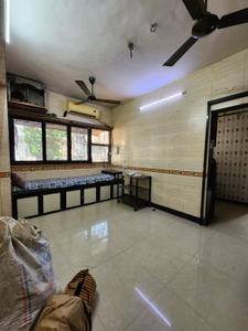 Hall Image of 450 Sq.ft 1 BHK Apartment / Flat for rent in Kandivali East Mumbai for Rs. 26000