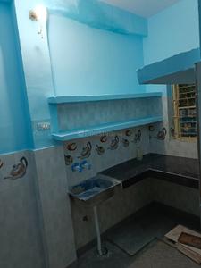 Kitchen Image of 750 Sq.ft 1.5 BHK Apartment / Flat for rent in Mayur Vihar Phase 3 New Delhi for Rs. 14500