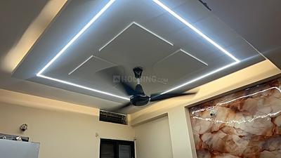 Bathroom Image of 1200 Sq.ft 1 RK Apartment / Flat for rent in Mahalakshmi Nagar Indore for Rs. 25000