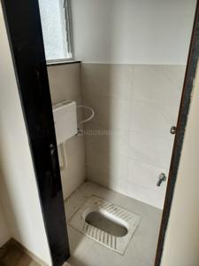 Bathroom Image of 700 Sq.ft 2 BHK Independent House for rent in Warje Malwadi Pune for Rs. 25000