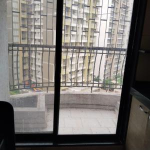 Balcony Image of 1150 Sq.ft 2 BHK Apartment / Flat for sale in Yash Platinum, Kharghar Navi Mumbai for Rs. 13900000