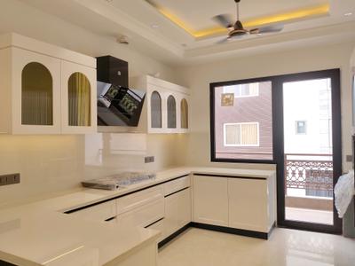 Kitchen Image of 2700 Sq.ft 4 BHK Builder Floor for sale in Ansal Versalia, Sector 67 Gurgaon for Rs. 31000000