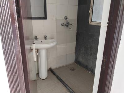 Image of 1240 Sq.ft 3 BHK Apartment / Flat for sale in Mahagun Mascot, Crossings Republik, Ghaziabad for Rs. 12200000